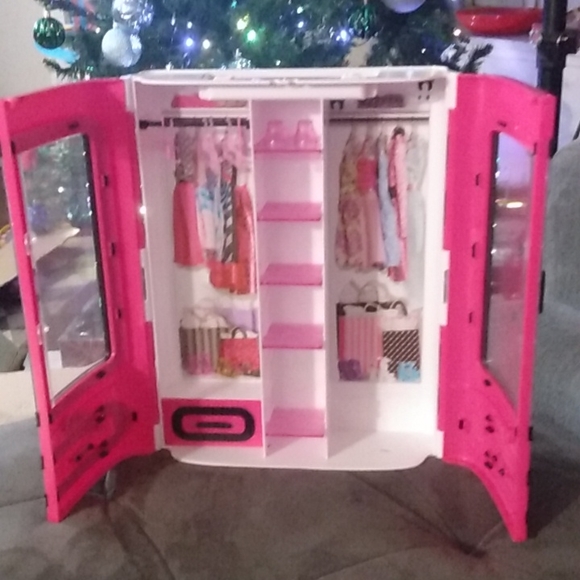 Barbie Pink Wardrobe Closet with Handle - Picture 4 of 7